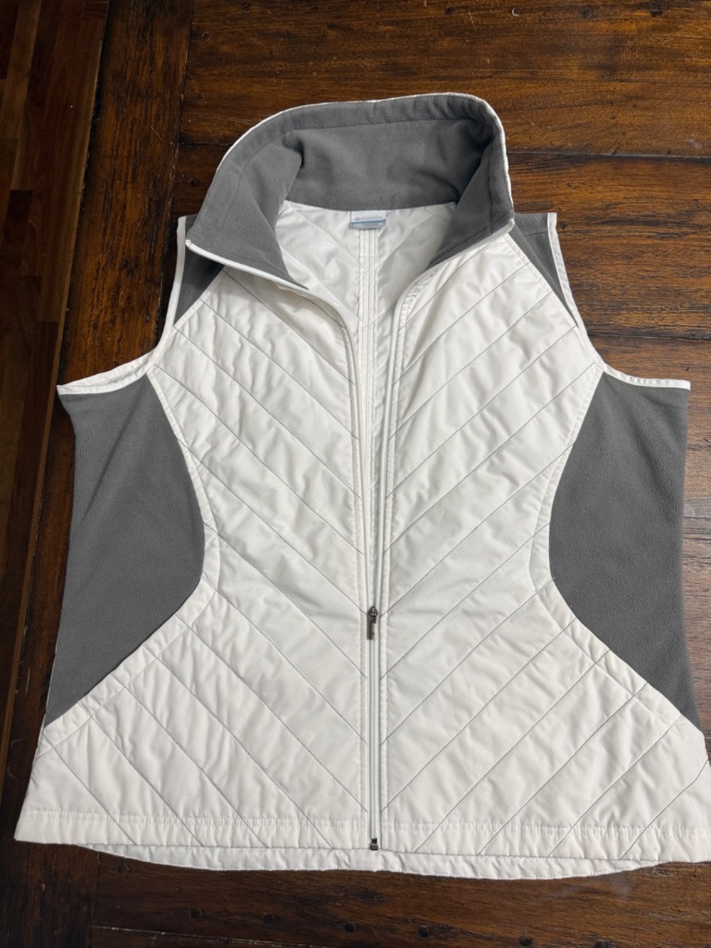 Columbia White and Gray Quilted Fleece-Trim Vest